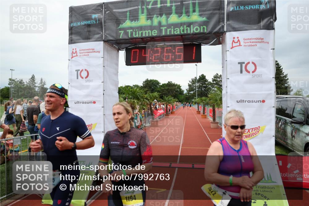 15.06.2025 - 7 Türme Triathlon Michael Strokosch http://msf.ph/oto/7992763 15.06.2025 14:26:51 Ziel 385, 1022, 1194 meine-sportfotos.de