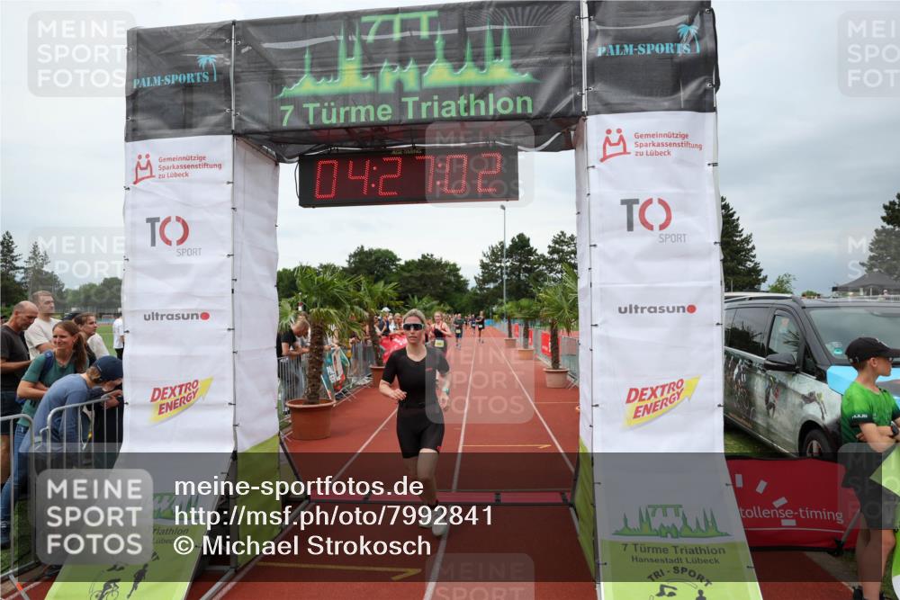 15.06.2025 - 7 Türme Triathlon Michael Strokosch http://msf.ph/oto/7992841 15.06.2025 14:27:02 Ziel 908, 1040 meine-sportfotos.de