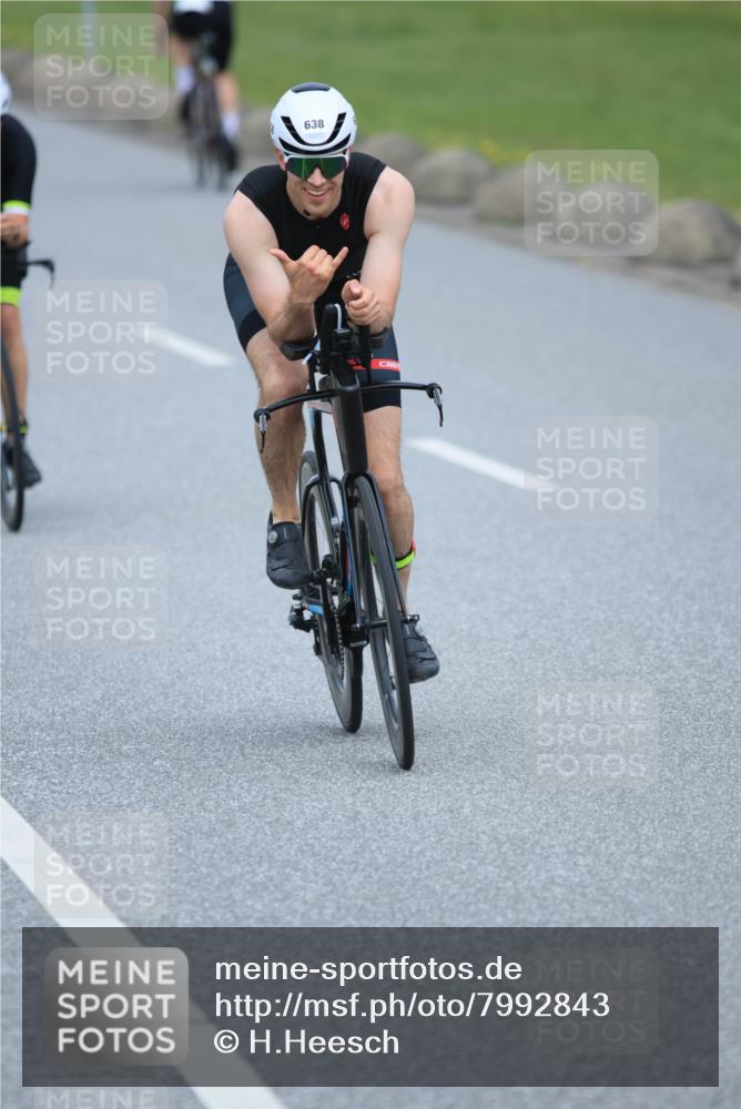 21.06.2025 - 27. Vierlanden-Triathlon H.Heesch http://msf.ph/oto/7992843 15.06.2025 12:03:54 Radfahren 151, 638, 764, 775, 798, 858, 956 meine-sportfotos.de