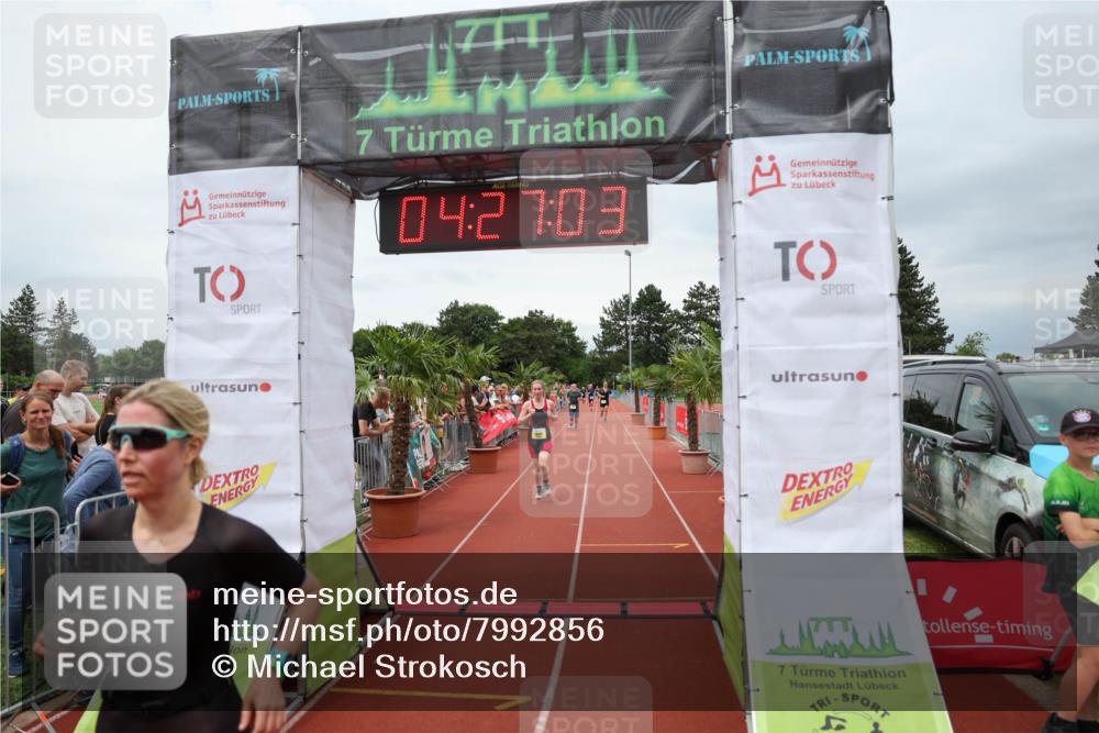 15.06.2025 - 7 Türme Triathlon Michael Strokosch http://msf.ph/oto/7992856 15.06.2025 14:27:03 Ziel 908, 1040 meine-sportfotos.de