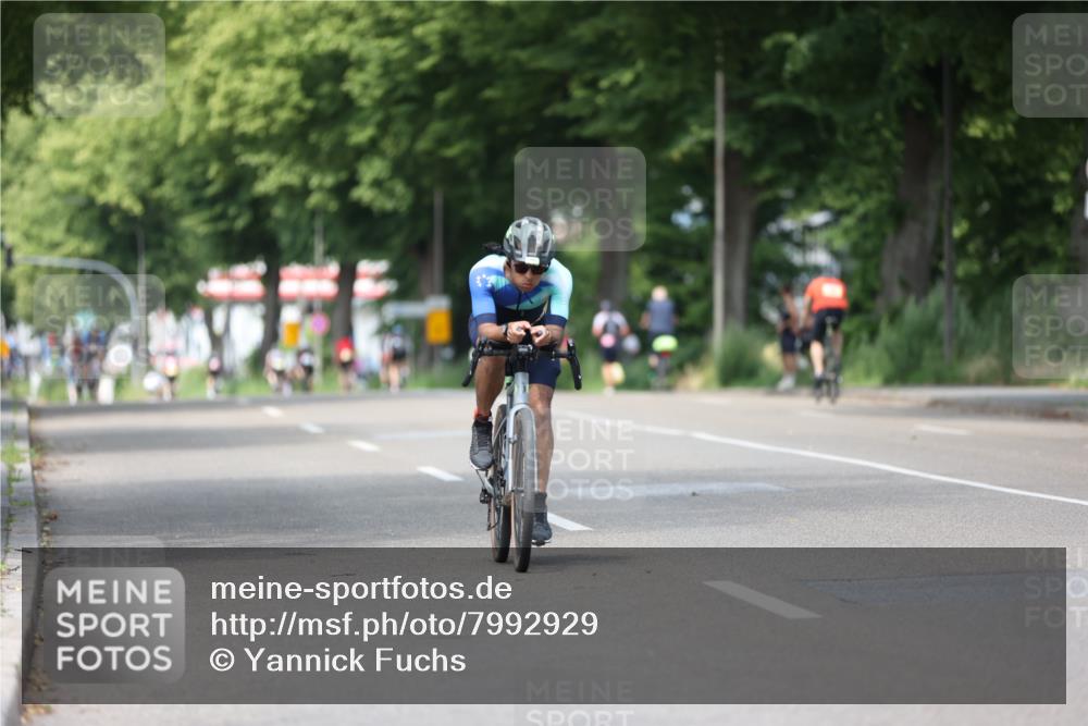 15.06.2025 - 7 Türme Triathlon Yannick Fuchs http://msf.ph/oto/7992929 15.06.2025 13:06:13 Radfahren 427, 509 meine-sportfotos.de
