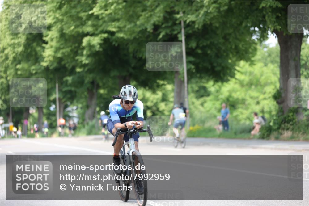15.06.2025 - 7 Türme Triathlon Yannick Fuchs http://msf.ph/oto/7992959 15.06.2025 13:06:14 Radfahren 427, 509 meine-sportfotos.de