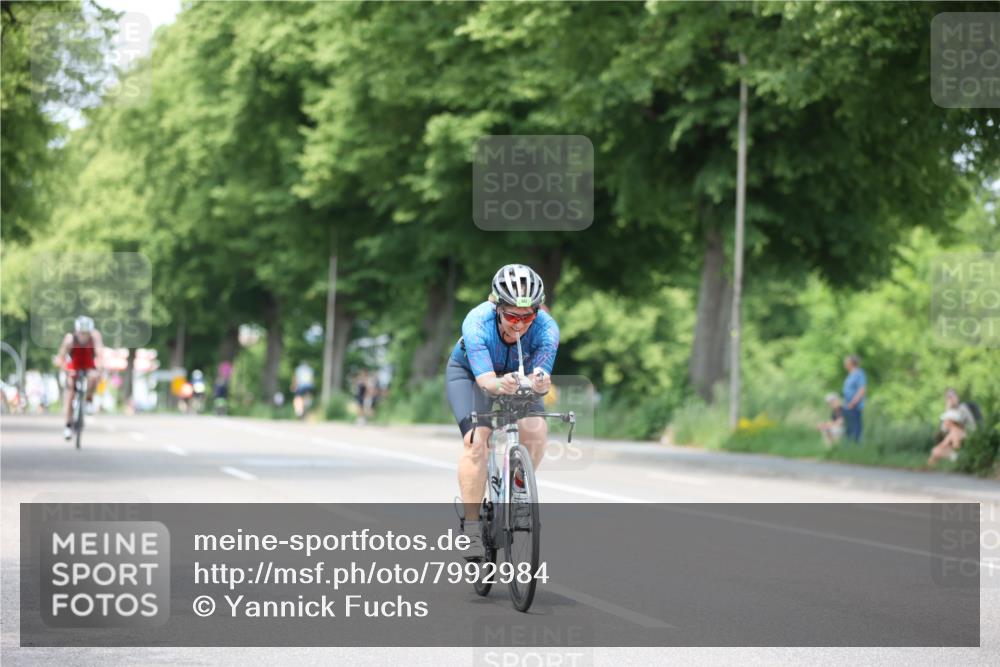 15.06.2025 - 7 Türme Triathlon Yannick Fuchs http://msf.ph/oto/7992984 15.06.2025 13:06:22 Radfahren 207, 427, 464, 1200 meine-sportfotos.de
