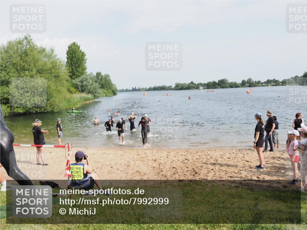 21.06.2025 - 27. Vierlanden-Triathlon MichiJ http://msf.ph/oto/7992999 15.06.2026 09:55:19 Schwimmen 299, 306, 311, 316, 327, 348, 353 meine-sportfotos.de
