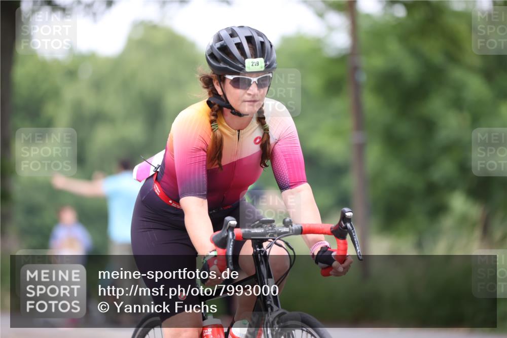 15.06.2025 - 7 Türme Triathlon Yannick Fuchs http://msf.ph/oto/7993000 15.06.2025 12:04:08 Radfahren 219 meine-sportfotos.de