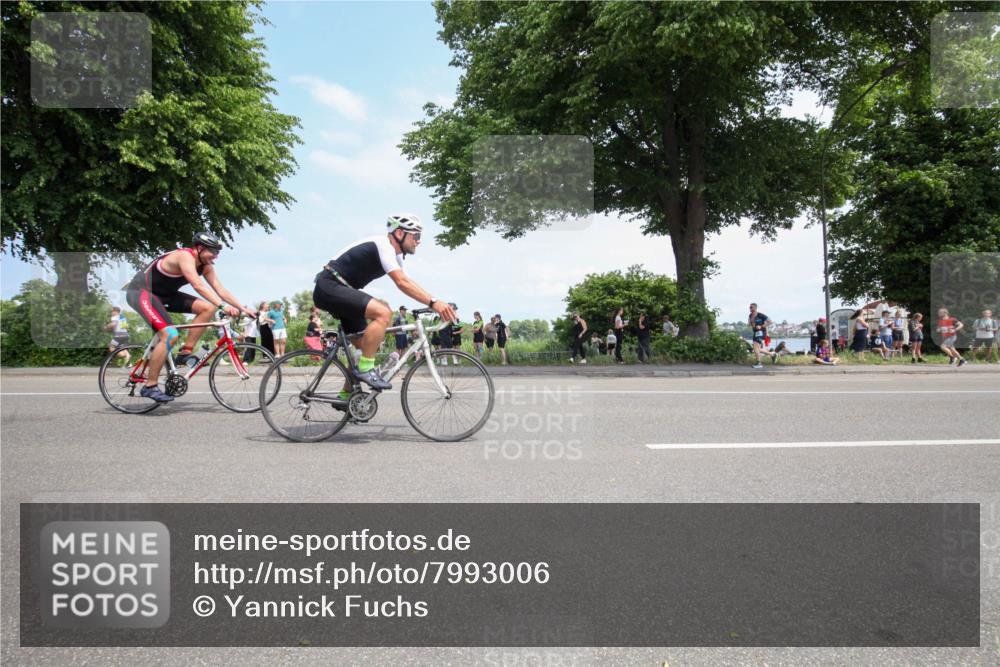 15.06.2025 - 7 Türme Triathlon Yannick Fuchs http://msf.ph/oto/7993006 15.06.2025 13:30:05 Radfahren 606 meine-sportfotos.de