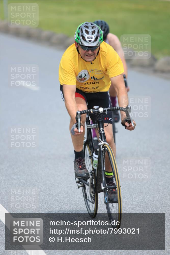 21.06.2025 - 27. Vierlanden-Triathlon H.Heesch http://msf.ph/oto/7993021 15.06.2025 12:04:02 Radfahren 653, 695, 735, 736, 764, 775, 798, 858, 956 meine-sportfotos.de