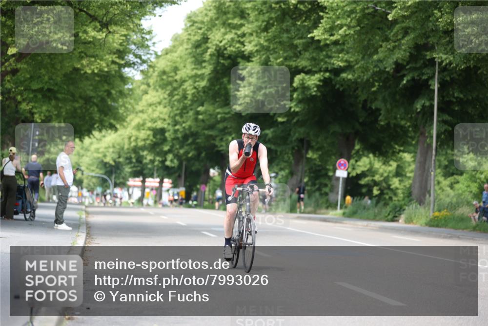 15.06.2025 - 7 Türme Triathlon Yannick Fuchs http://msf.ph/oto/7993026 15.06.2025 13:06:25 Radfahren 207, 464, 1200 meine-sportfotos.de
