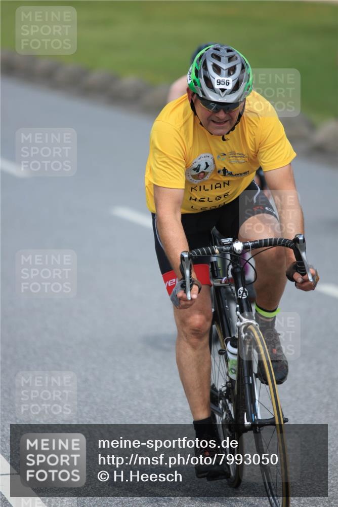 21.06.2025 - 27. Vierlanden-Triathlon H.Heesch http://msf.ph/oto/7993050 15.06.2025 12:04:02 Radfahren 653, 695, 735, 736, 764, 775, 798, 858, 956 meine-sportfotos.de