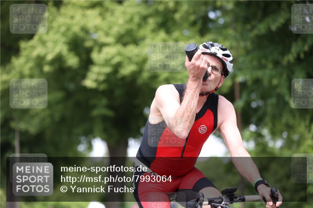 15.06.2025 - 7 Türme Triathlon Yannick Fuchs http://msf.ph/oto/7993064 15.06.2025 13:06:26 Radfahren 207, 464, 502, 1200 meine-sportfotos.de