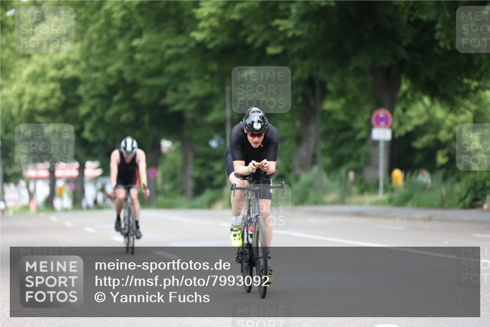 15.06.2025 - 7 Türme Triathlon Yannick Fuchs http://msf.ph/oto/7993092 15.06.2025 12:04:39 Radfahren 200, 216 meine-sportfotos.de