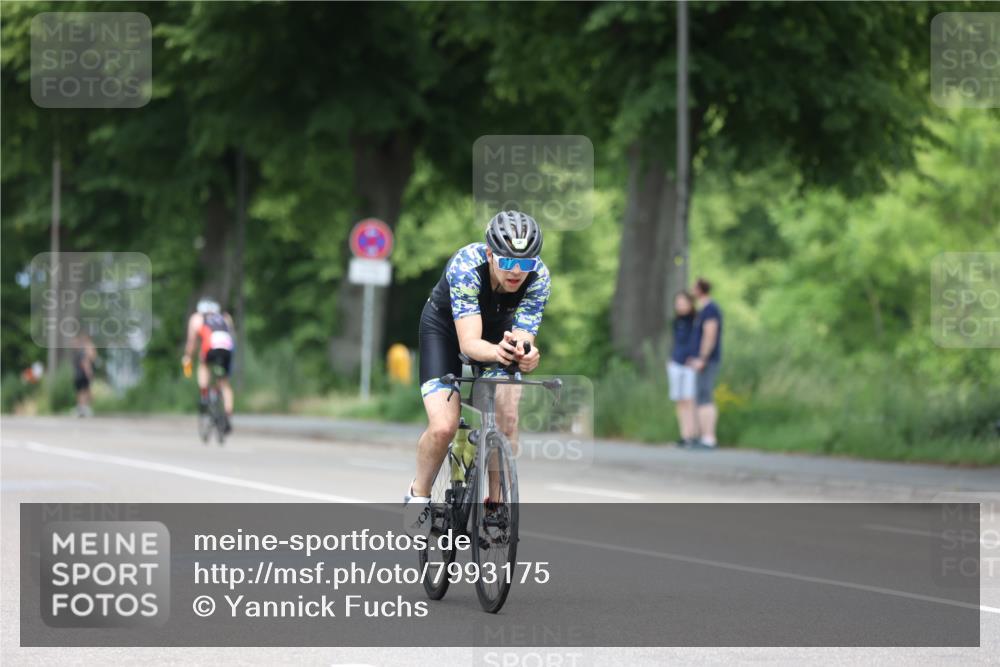 15.06.2025 - 7 Türme Triathlon Yannick Fuchs http://msf.ph/oto/7993175 15.06.2025 12:06:23 Radfahren 280 meine-sportfotos.de