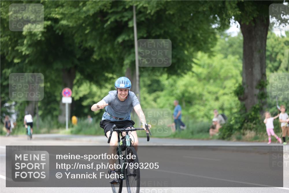 15.06.2025 - 7 Türme Triathlon Yannick Fuchs http://msf.ph/oto/7993205 15.06.2025 13:06:46 Radfahren 383, 544, 572, 1192 meine-sportfotos.de