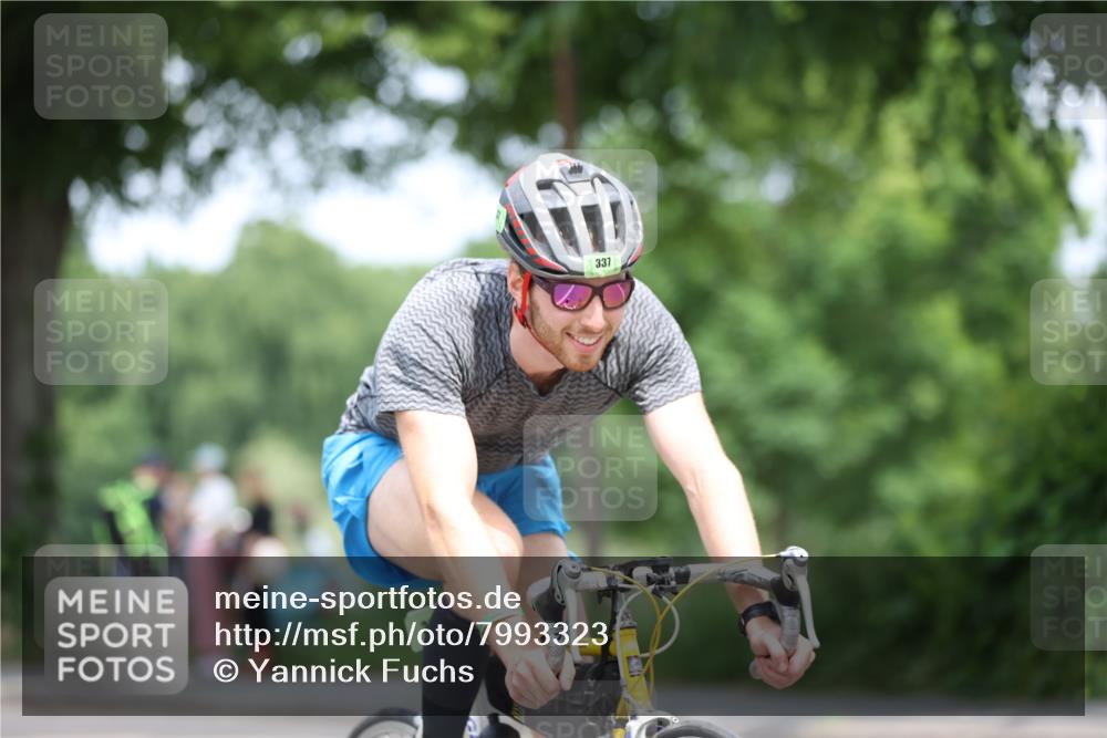 15.06.2025 - 7 Türme Triathlon Yannick Fuchs http://msf.ph/oto/7993323 15.06.2025 12:06:50 Radfahren 337 meine-sportfotos.de