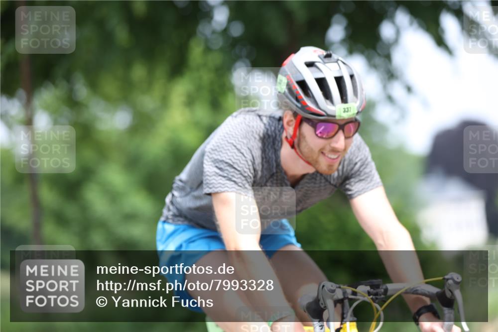 15.06.2025 - 7 Türme Triathlon Yannick Fuchs http://msf.ph/oto/7993328 15.06.2025 12:06:51 Radfahren 337 meine-sportfotos.de