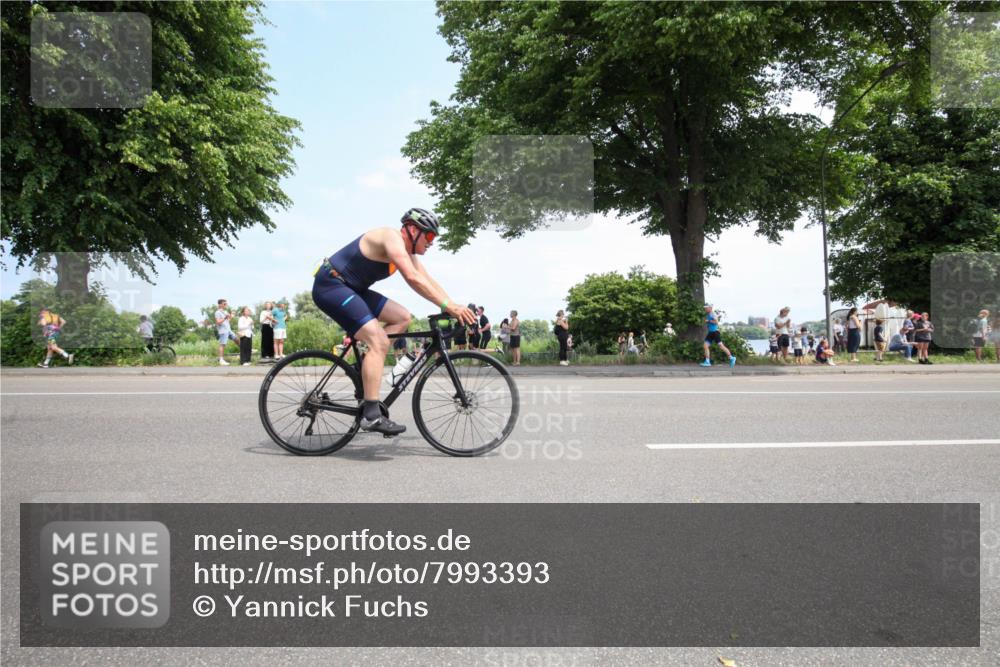15.06.2025 - 7 Türme Triathlon Yannick Fuchs http://msf.ph/oto/7993393 15.06.2025 13:31:33 Radfahren 384, 467, 1106, 1193 meine-sportfotos.de