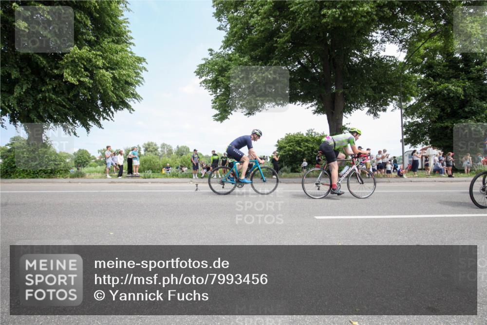 15.06.2025 - 7 Türme Triathlon Yannick Fuchs http://msf.ph/oto/7993456 15.06.2025 13:31:45 Radfahren 234, 327, 582, 665, 708, 986, 988, 990, 1004, 1198 meine-sportfotos.de