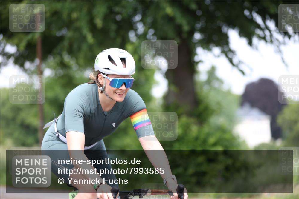15.06.2025 - 7 Türme Triathlon Yannick Fuchs http://msf.ph/oto/7993585 15.06.2025 13:07:23 Radfahren 548, 589 meine-sportfotos.de