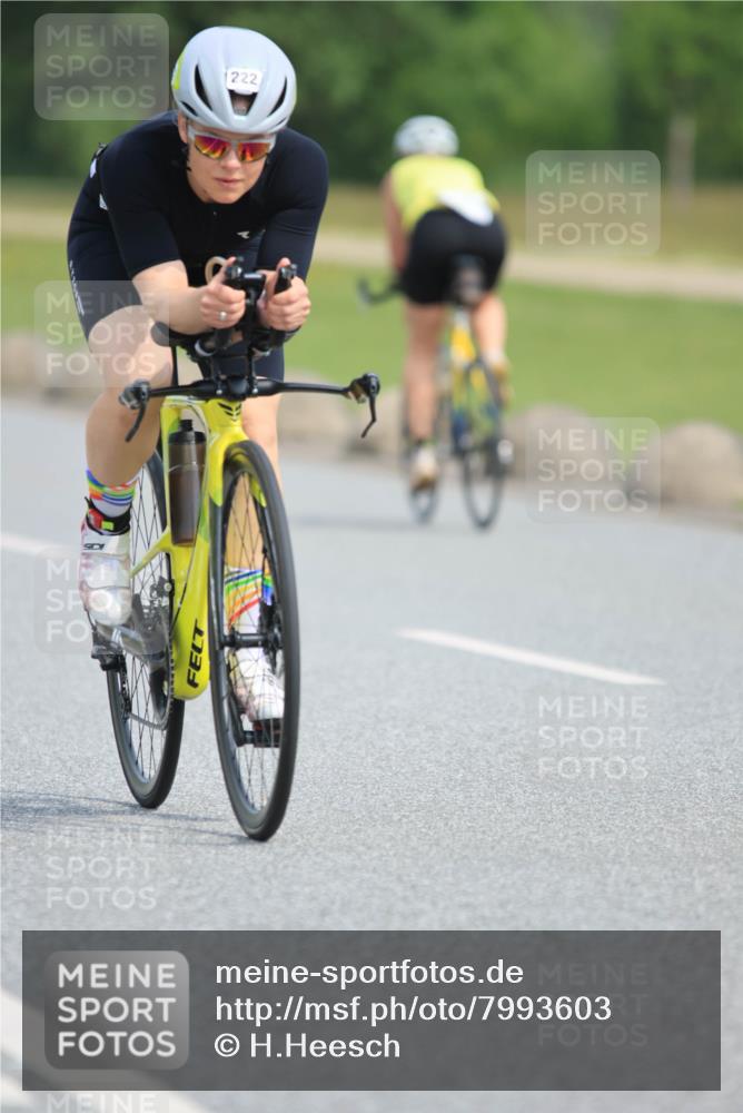 15.06.2025 - 27. Vierlanden-Triathlon H.Heesch http://msf.ph/oto/7993603 15.06.2025 10:26:27 Radfahren 208, 222, 584 meine-sportfotos.de