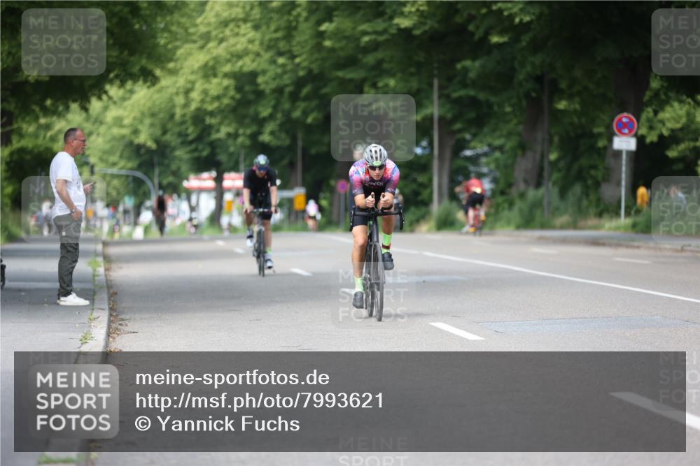 15.06.2025 - 7 Türme Triathlon Yannick Fuchs http://msf.ph/oto/7993621 15.06.2025 13:07:30 Radfahren 285, 324, 548 meine-sportfotos.de
