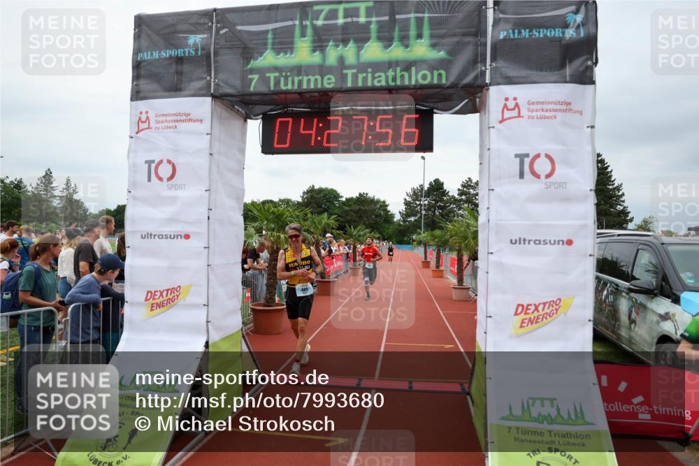 15.06.2025 - 7 Türme Triathlon Michael Strokosch http://msf.ph/oto/7993680 15.06.2025 14:27:56 Ziel 485, 606, 911, 993 meine-sportfotos.de