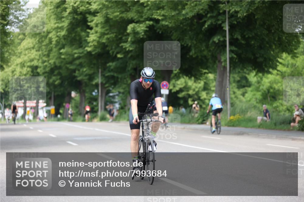 15.06.2025 - 7 Türme Triathlon Yannick Fuchs http://msf.ph/oto/7993684 15.06.2025 13:07:32 Radfahren 285, 295, 324, 548 meine-sportfotos.de