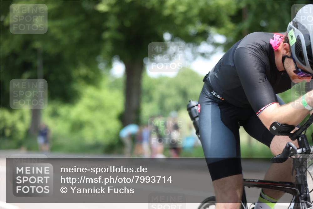 15.06.2025 - 7 Türme Triathlon Yannick Fuchs http://msf.ph/oto/7993714 15.06.2025 12:07:49 Radfahren 280, 282, 285, 292, 333 meine-sportfotos.de