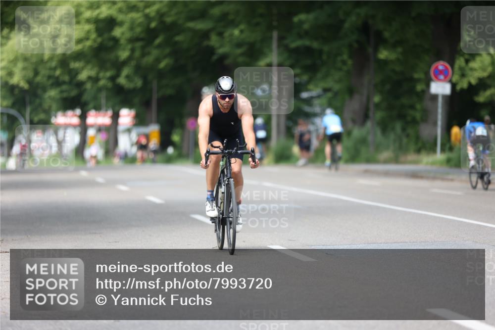 15.06.2025 - 7 Türme Triathlon Yannick Fuchs http://msf.ph/oto/7993720 15.06.2025 13:07:37 Radfahren 295 meine-sportfotos.de