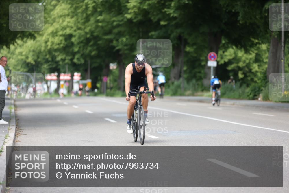 15.06.2025 - 7 Türme Triathlon Yannick Fuchs http://msf.ph/oto/7993734 15.06.2025 13:07:37 Radfahren 295 meine-sportfotos.de