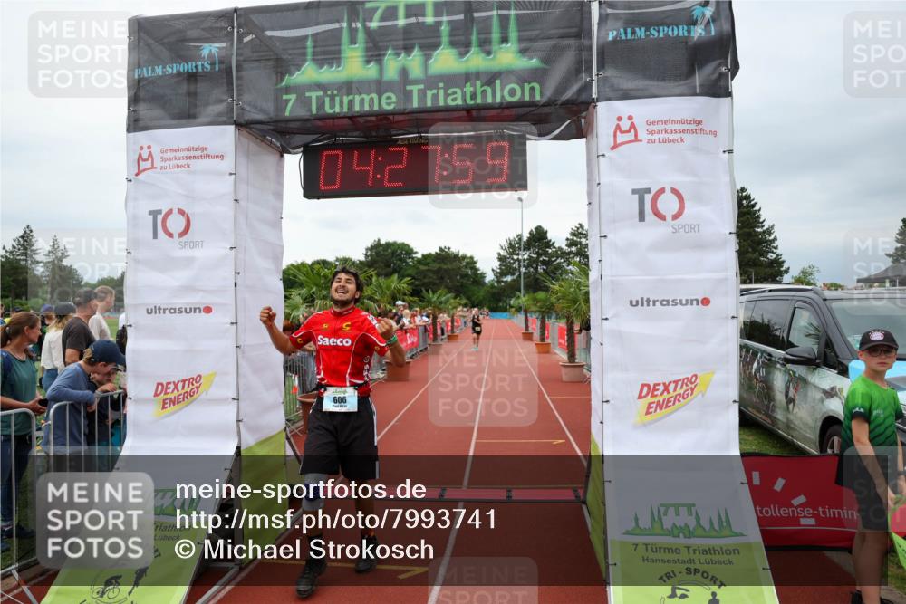 15.06.2025 - 7 Türme Triathlon Michael Strokosch http://msf.ph/oto/7993741 15.06.2025 14:27:59 Ziel 485, 606, 911 meine-sportfotos.de