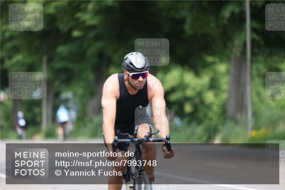 15.06.2025 - 7 Türme Triathlon Yannick Fuchs http://msf.ph/oto/7993748 15.06.2025 13:07:38 Radfahren 295, 522 meine-sportfotos.de