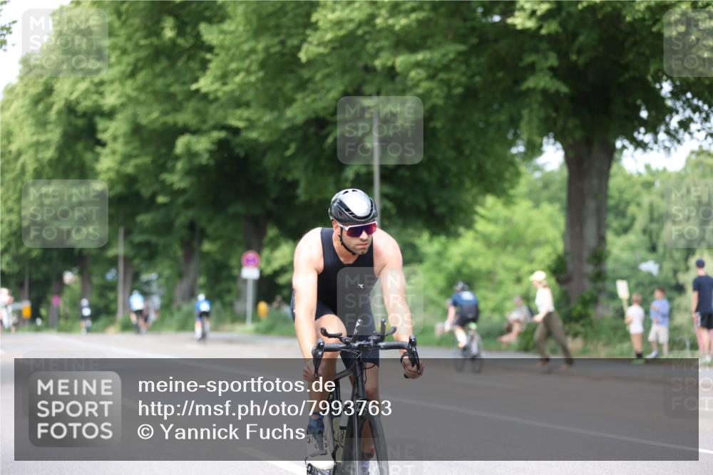15.06.2025 - 7 Türme Triathlon Yannick Fuchs http://msf.ph/oto/7993763 15.06.2025 13:07:38 Radfahren 295, 522 meine-sportfotos.de