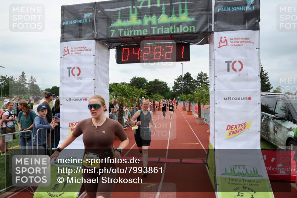 15.06.2025 - 7 Türme Triathlon Michael Strokosch http://msf.ph/oto/7993861 15.06.2025 14:28:21 Ziel 799, 831, 1163 meine-sportfotos.de