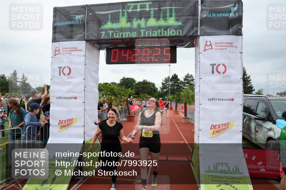 15.06.2025 - 7 Türme Triathlon Michael Strokosch http://msf.ph/oto/7993925 15.06.2025 14:28:24 Ziel 367, 383, 388, 559, 799, 831, 1163 meine-sportfotos.de