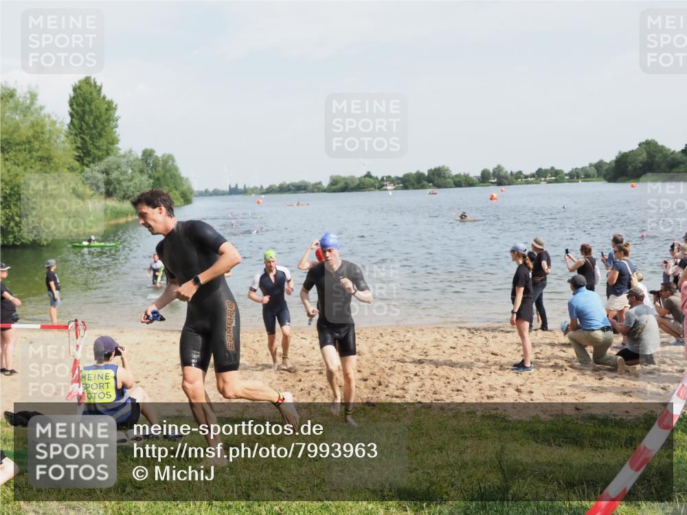 21.06.2025 - 27. Vierlanden-Triathlon MichiJ http://msf.ph/oto/7993963 15.06.2026 09:55:53 Schwimmen 280, 283, 300, 303, 308, 310, 312, 322, 331, 338 meine-sportfotos.de