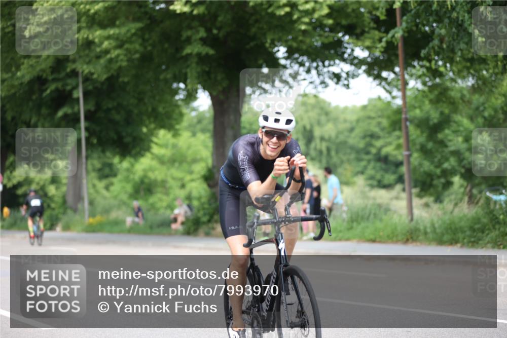 15.06.2025 - 7 Türme Triathlon Yannick Fuchs http://msf.ph/oto/7993970 15.06.2025 13:07:52 Radfahren 437, 475, 479 meine-sportfotos.de