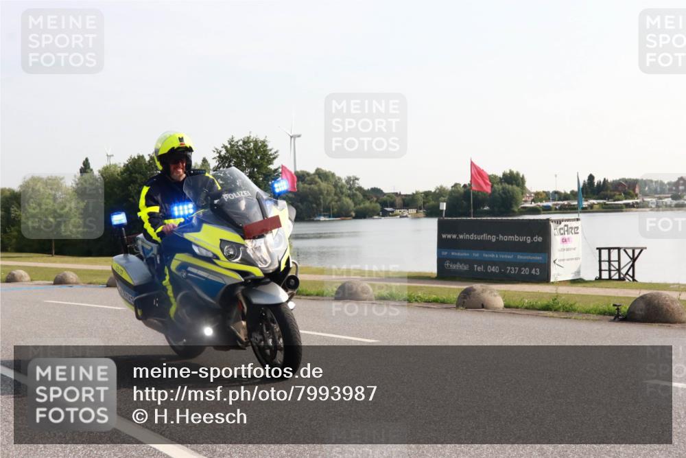 15.06.2025 - 27. Vierlanden-Triathlon H.Heesch http://msf.ph/oto/7993987 15.06.2025 09:03:11 Radfahren 10 meine-sportfotos.de