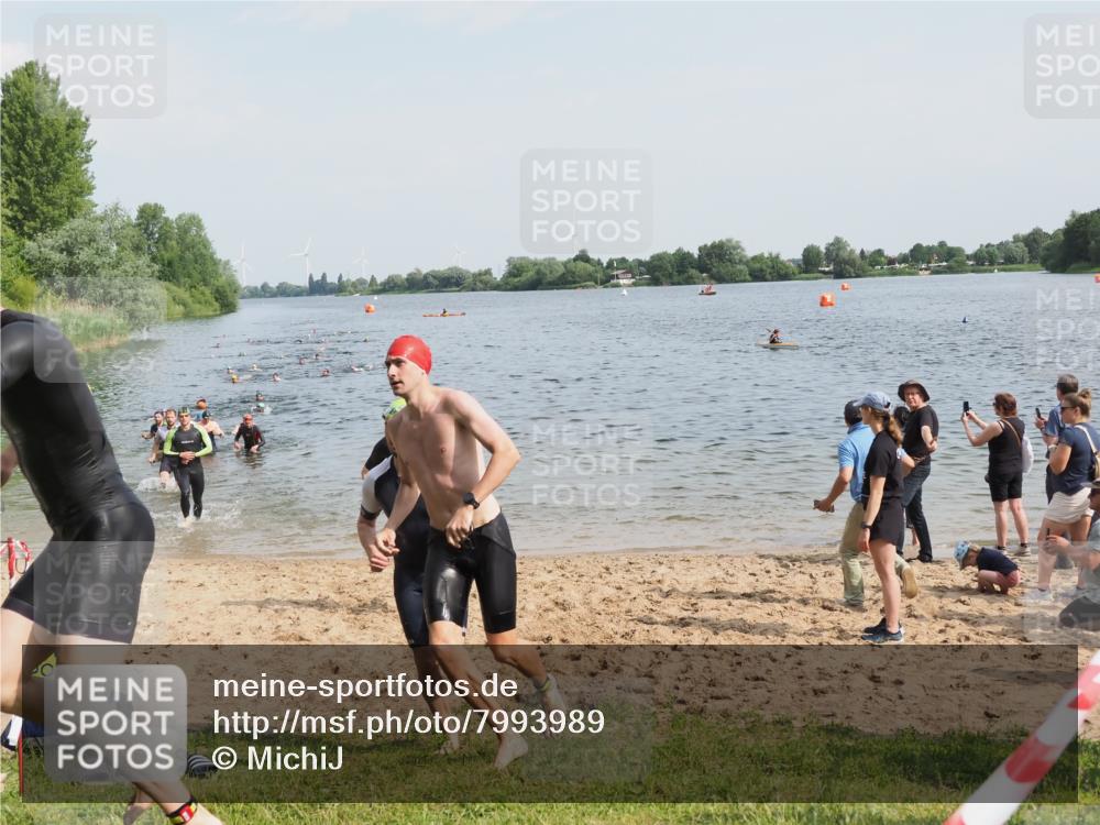 21.06.2025 - 27. Vierlanden-Triathlon MichiJ http://msf.ph/oto/7993989 15.06.2026 09:55:54 Schwimmen 280, 283, 303, 308, 310, 312, 322, 331, 338 meine-sportfotos.de