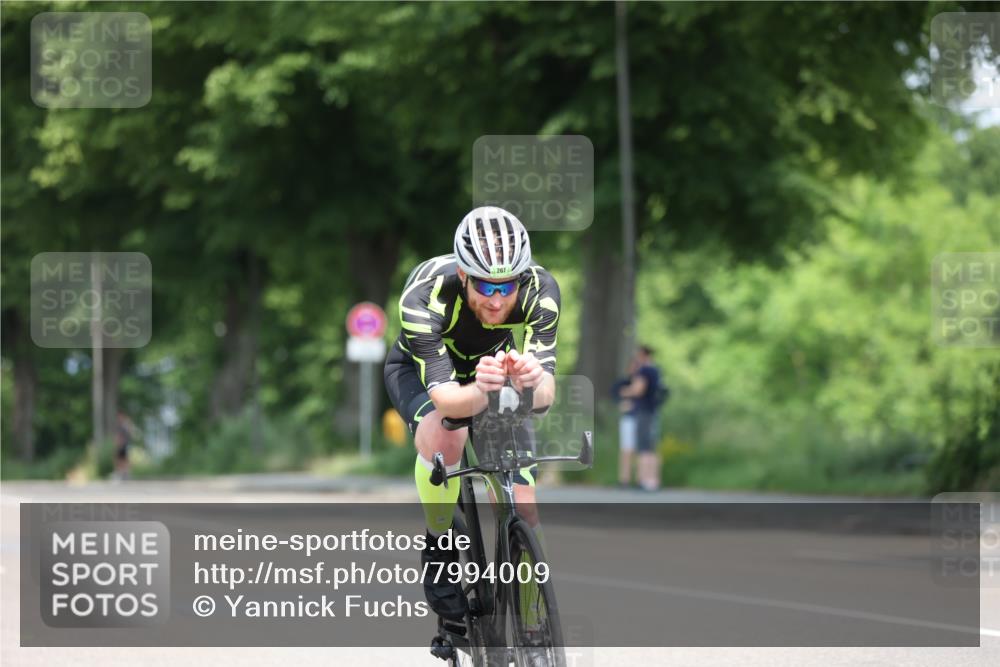 15.06.2025 - 7 Türme Triathlon Yannick Fuchs http://msf.ph/oto/7994009 15.06.2025 12:08:23 Radfahren 220, 221, 267, 299, 311 meine-sportfotos.de