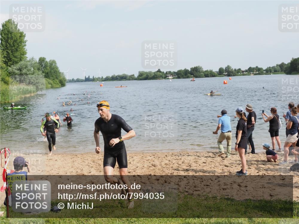 21.06.2025 - 27. Vierlanden-Triathlon MichiJ http://msf.ph/oto/7994035 15.06.2026 09:55:56 Schwimmen 280, 283, 308, 310, 312, 322, 331, 338 meine-sportfotos.de