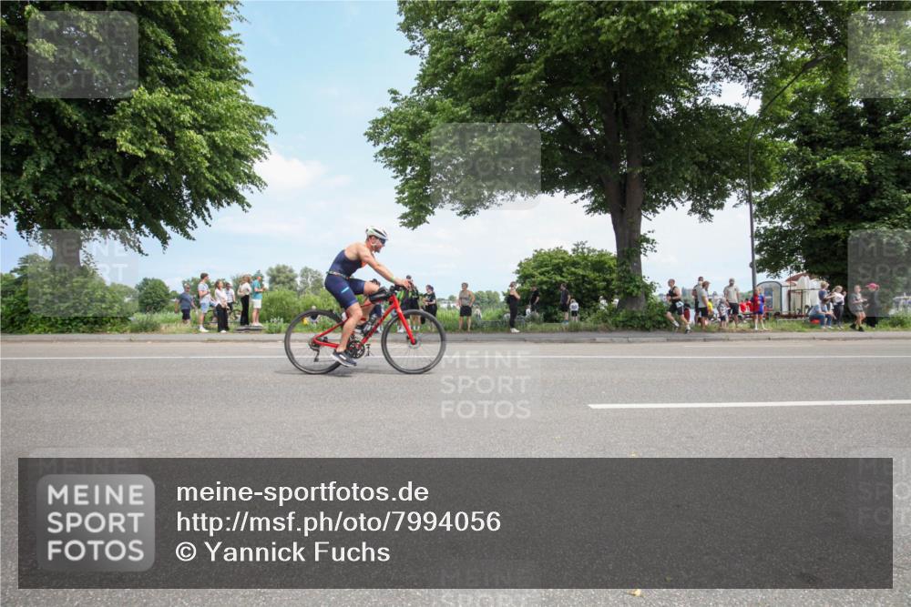 15.06.2025 - 7 Türme Triathlon Yannick Fuchs http://msf.ph/oto/7994056 15.06.2025 13:33:27 Radfahren 534, 774, 775, 797, 956, 1144 meine-sportfotos.de