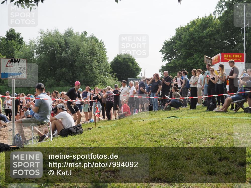 15.06.2025 - 27. Vierlanden-Triathlon KatJ http://msf.ph/oto/7994092 15.06.2025 09:54:38 Schwimmen 262, 294, 318, 354 meine-sportfotos.de
