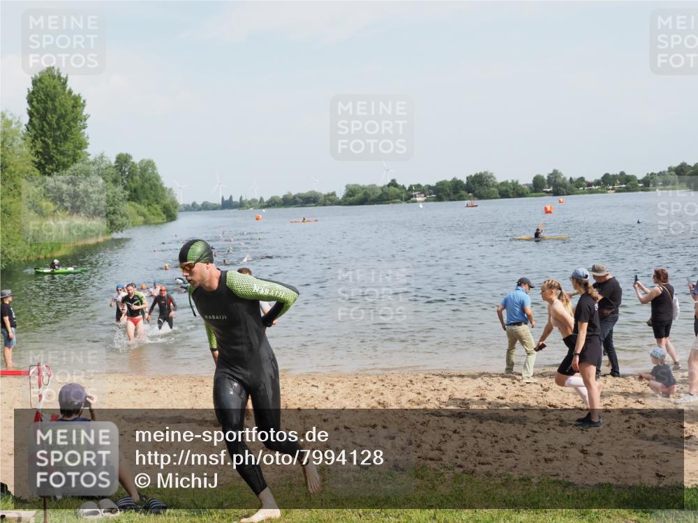 21.06.2025 - 27. Vierlanden-Triathlon MichiJ http://msf.ph/oto/7994128 15.06.2026 09:56:00 Schwimmen 268, 280, 283, 285, 308, 310, 312, 322, 357 meine-sportfotos.de