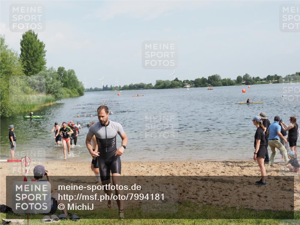 21.06.2025 - 27. Vierlanden-Triathlon MichiJ http://msf.ph/oto/7994181 15.06.2026 09:56:02 Schwimmen 268, 277, 285, 308, 310, 312, 357 meine-sportfotos.de