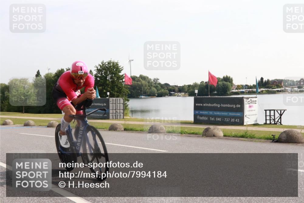 15.06.2025 - 27. Vierlanden-Triathlon H.Heesch http://msf.ph/oto/7994184 15.06.2025 09:07:13 Radfahren 41, 124, 158 meine-sportfotos.de