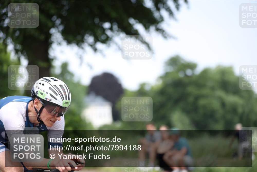 15.06.2025 - 7 Türme Triathlon Yannick Fuchs http://msf.ph/oto/7994188 15.06.2025 13:08:05 Radfahren 299, 552 meine-sportfotos.de