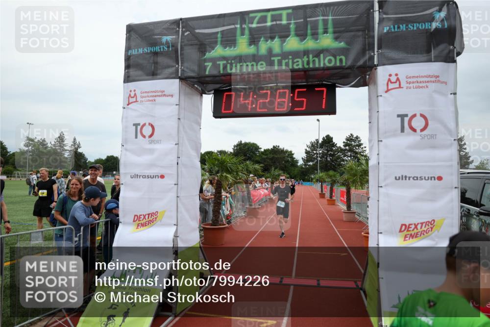 15.06.2025 - 7 Türme Triathlon Michael Strokosch http://msf.ph/oto/7994226 15.06.2025 14:28:56 Ziel 471 meine-sportfotos.de