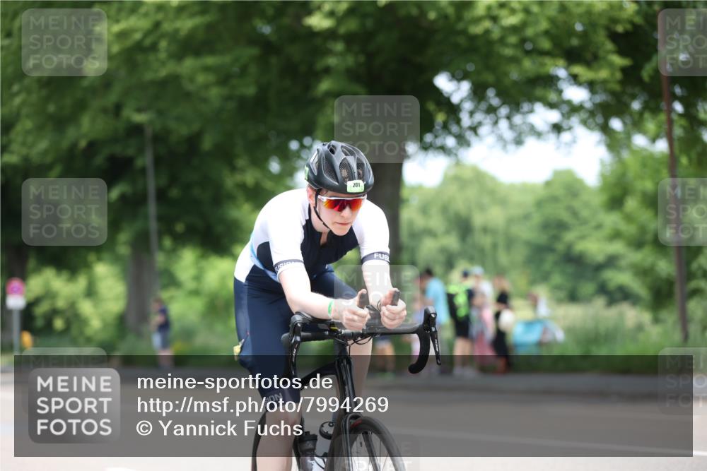 15.06.2025 - 7 Türme Triathlon Yannick Fuchs http://msf.ph/oto/7994269 15.06.2025 12:09:11 Radfahren 285, 297, 329, 333 meine-sportfotos.de