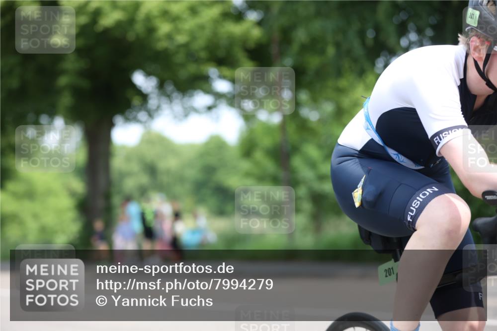 15.06.2025 - 7 Türme Triathlon Yannick Fuchs http://msf.ph/oto/7994279 15.06.2025 12:09:12 Radfahren 285, 297, 306, 329, 333 meine-sportfotos.de