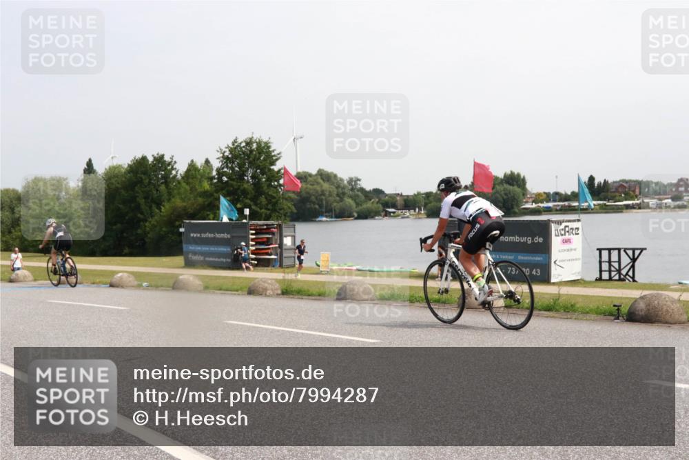 15.06.2025 - 27. Vierlanden-Triathlon H.Heesch http://msf.ph/oto/7994287 15.06.2025 11:21:26 Radfahren 248, 928 meine-sportfotos.de